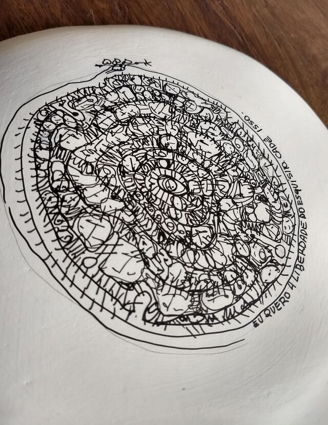 prato-mundos-intrincados-pb-0001-lu-paternostro